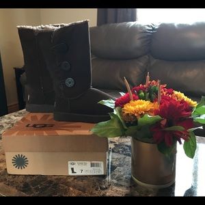 💰FLASH SALE💰 *UGG 🖤 TRIPLE BAILEY BUTTON BOOTS*